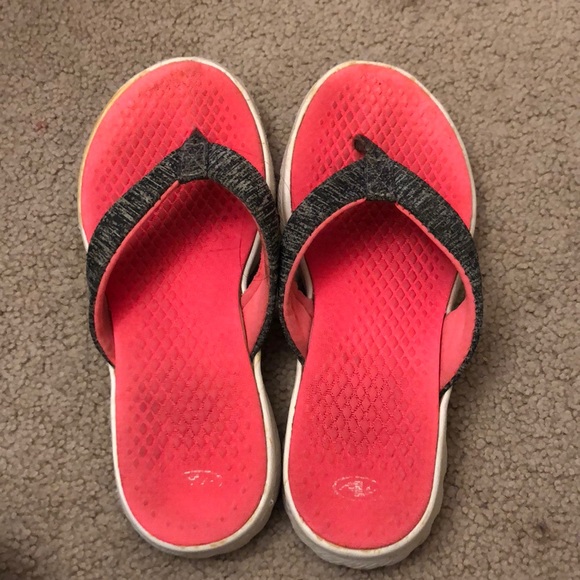 Flip flops - Picture 1 of 1